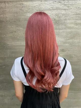 ロング カラー 齋藤 結愛のヘアスタイル