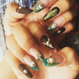 ネイル YÜA NAILのネイルデザイン