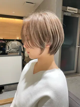 ショート カラー Aster 店長 れおん✂️のヘアスタイル