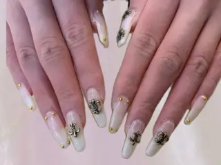 ネイル AMATERAS 💅💖AKINAのネイルデザイン