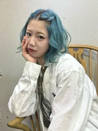 カラー little石川 秀のヘアスタイル