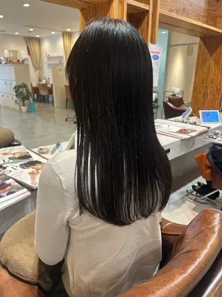 ロング adorable 樋口円のヘアスタイル