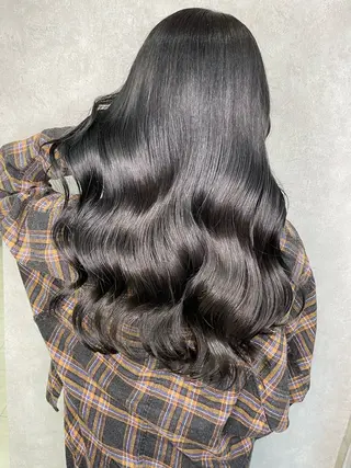 ロング カラー ミルクティー・ピンク 甘モテカラー/emaのヘアスタイル