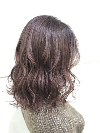 ミディアム カラー 樋渡 侑希のヘアスタイル