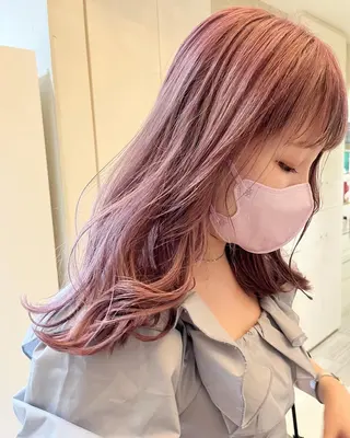 セミロング カラー 駅チカ【ali'i】 アリイ花崎友美☘のヘアスタイル