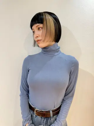 ショート カラー 高田 翔平のヘアスタイル