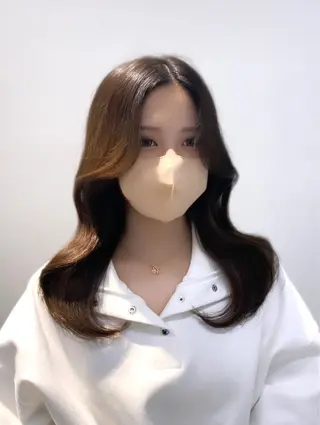 セミロング カラー YUZU🎀顔まわり ×レイヤーカットのヘアスタイル