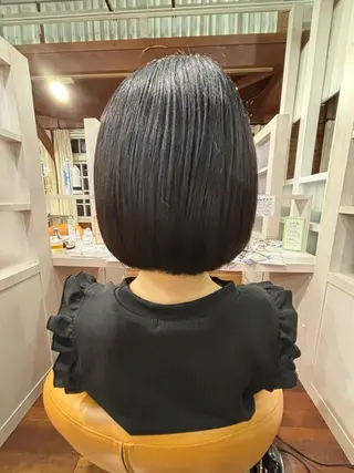ショート カラー 横山 沙奈のヘアスタイル