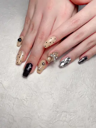 ネイル M🌷nail 長さだし専門店のネイルデザイン