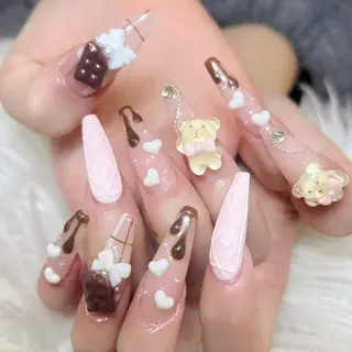 ネイル ANH ゴテゴテネイルのネイルデザイン