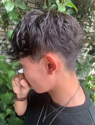 ショート パーマ メンズ 山本 陸央のヘアスタイル