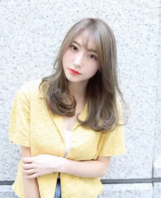 セミロング カラー ヘアアレンジ トレンドヘア🩶 艶髪🩶yoshiのヘアスタイル