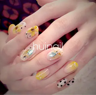 ミディアム めぐみのネイルサロン スタッフ練習のネイルデザイン