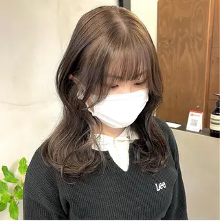 セミロング カラー パーマ ヘアアレンジ メンズ キッズ ネイル マツエク・マツパ アイブロウ 前川 朋香のヘアスタイル