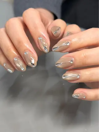 ネイル REHTOF ｜朝7時Open☀️のネイルデザイン