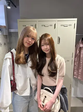 カラー 透明感ベージュ🤎 ナチュラルレイヤーのヘアスタイル