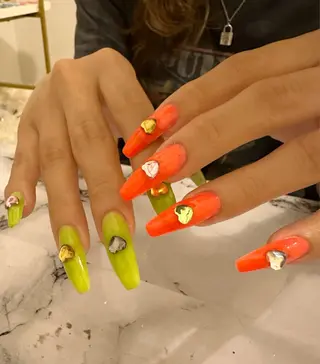 ネイル 新山 聖のネイルデザイン