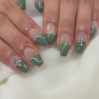 ネイル LAVISH ayukaのネイルデザイン