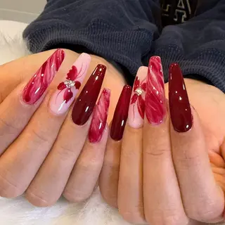 ネイル T.Lee Nail Lilyのネイルデザイン