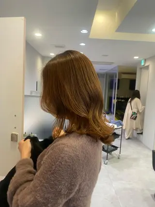 セミロング マスイ カイセイのヘアスタイル