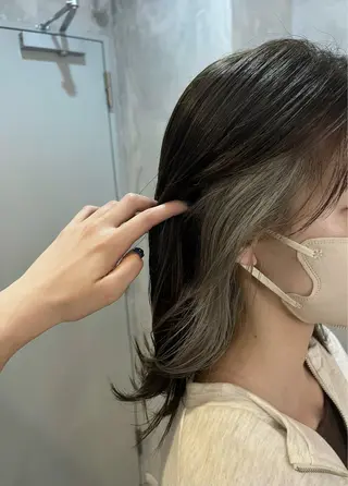 ミディアム カラー 中川 もえか【明石】のヘアスタイル