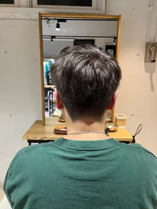 カラー メンズ ブルームヘアデザイン かこ。のヘアスタイル