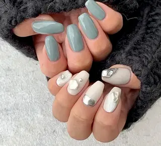 ネイル Lilly Co.のネイルデザイン