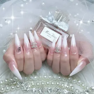 ネイル いちご ちゃんのネイルデザイン