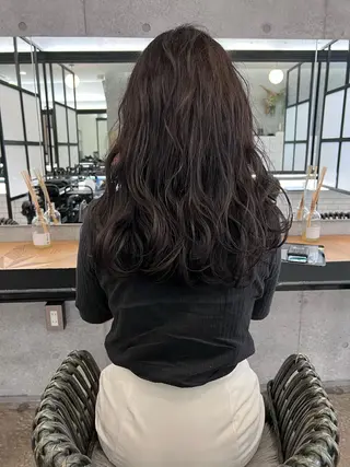 セミロング パーマ くせっ毛カット タツヤのヘアスタイル