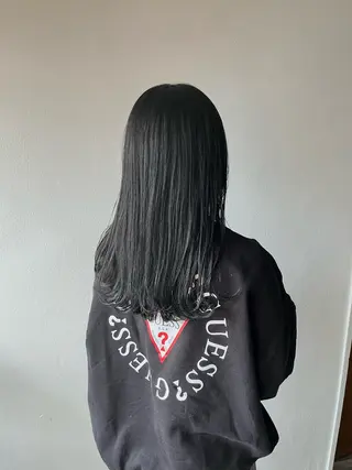 ロング カラー 暗髪とオリーブ🌿 渡辺拓人のヘアスタイル
