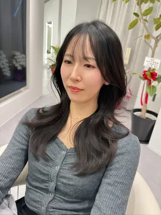 セミロング カラー パーマ ko kiのヘアスタイル