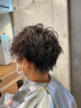 パーマ メンズ 山﨑 優真のヘアスタイル
