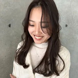 ロング 烏丸/顔周りカット/ くびれヘア/奈実のヘアスタイル