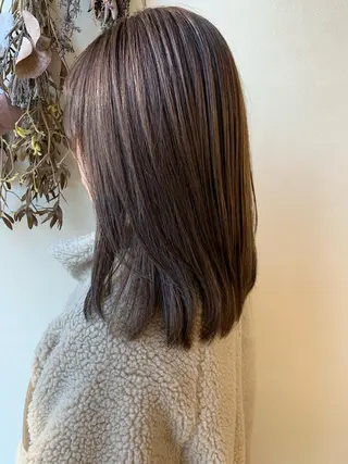 ミディアム カラー 立川 奈那子のヘアスタイル