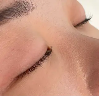 マツエク・マツパ Luo 米泉店 ¨̮ 松山采加の眉毛・アイブロウイメージ