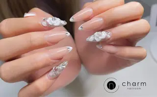 ネイル ネイルルーム チャームのネイルデザイン