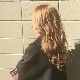 ロング カラー しのはら まどかのヘアスタイル