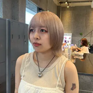 カラー 🍓垢抜けハイトーン 🍓HINAのヘアスタイル