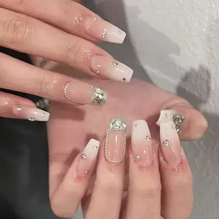 ネイル Ugirl Nail Pinpin🤍のネイルデザイン