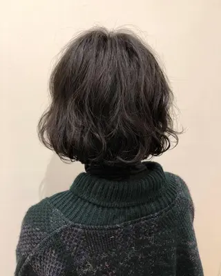 ショート パーマ 石田 優菜のヘアスタイル