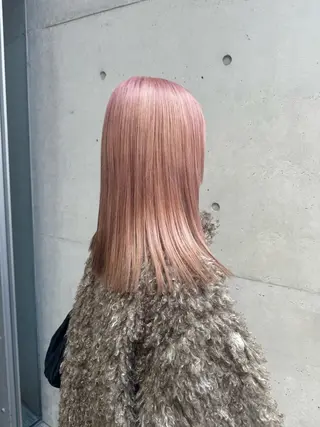 セミロング AYA 【HIKARIS】のヘアスタイル