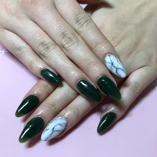 ミディアム ネイル 《LB》ラブリエ Nail&eyeのマツエク・マツパデザイン