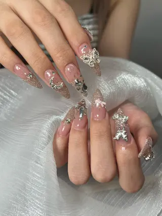 ネイル Luna Gladeのネイルデザイン