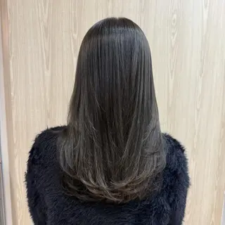 ミディアム 透明感カラー⭐︎ コナツのヘアスタイル