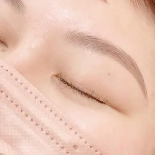 アイブロウ 外山 果歩のマツエク・マツパデザイン