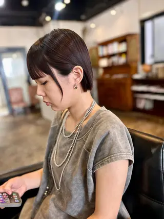 ショート Julia🖤 縮毛矯正🌬️🩵のヘアスタイル