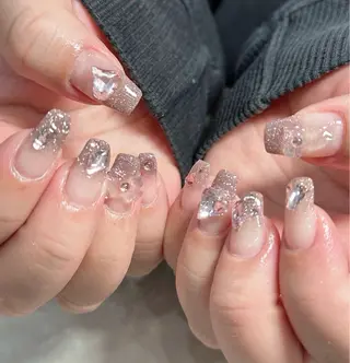 ネイル LAVISH nanamiのネイルデザイン