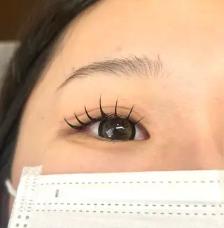 マツエク・マツパ 西林 伶架のヘアスタイル