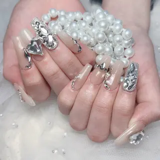 ネイル M🌷nail 長さだし専門店のネイルデザイン