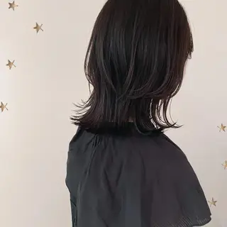 ミディアム カラー 市川 千夏のヘアスタイル